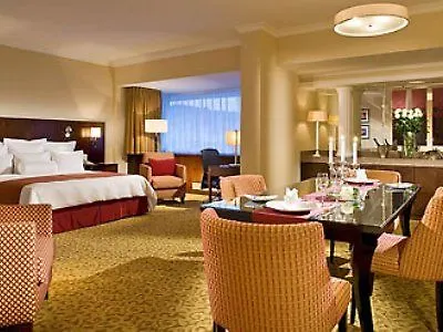 Marriott Millenium Court Executive Apartment *